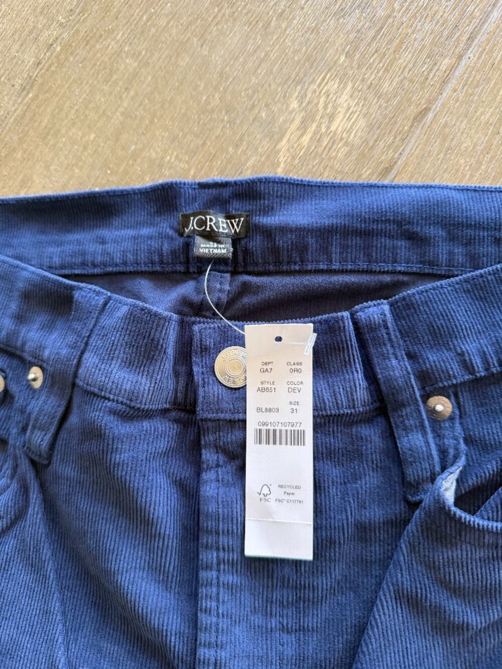 NWT J.Crew Vintage Slim-Straight Corduroy Pants in Deep Blue – Size 31